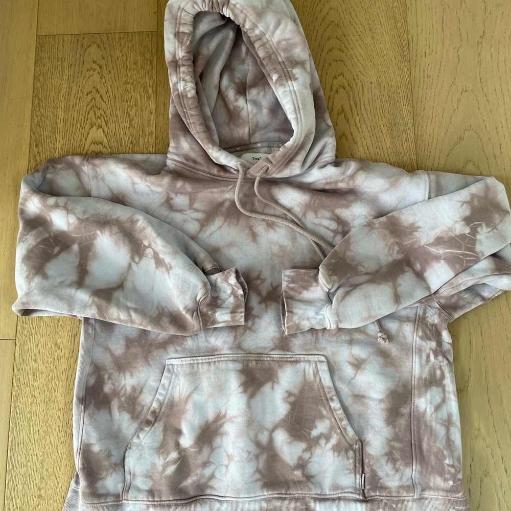 Adorable tie dye sweat suit!